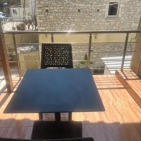 Daire Marys Center 3 Himarë